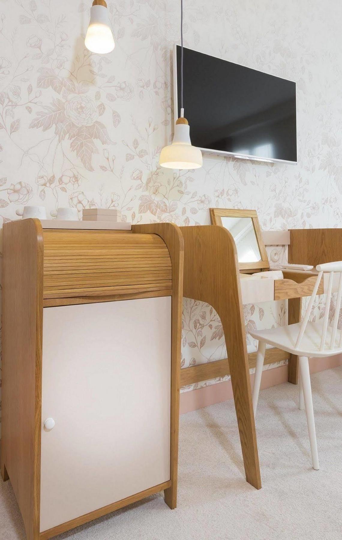 Hotel Le Lapin Blanc Париж Экстерьер фото